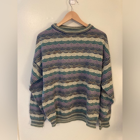 Vintage Sweater - Picture 2 of 3